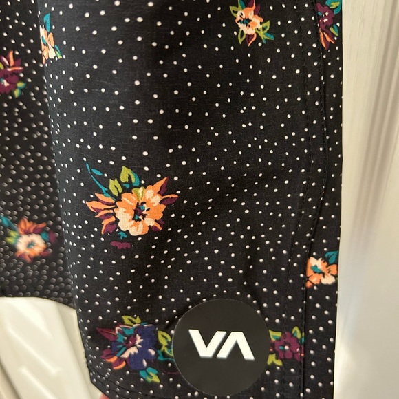 RVCA Board Shorts NWT - Picture 9 of 11